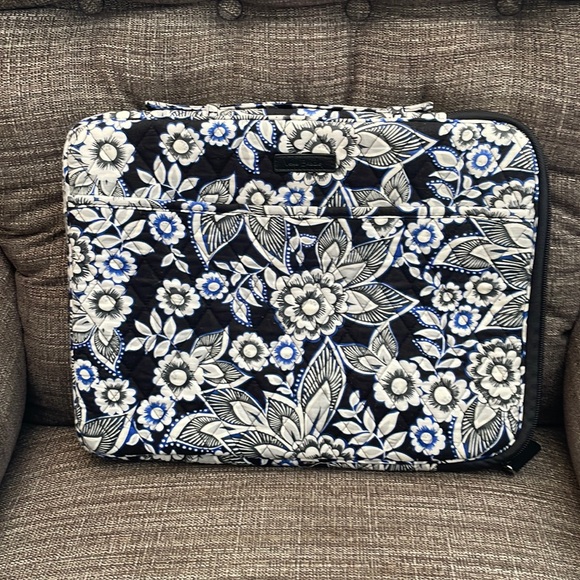 Vera Bradley Handbags - Vera Bradley Laptop Sleeve